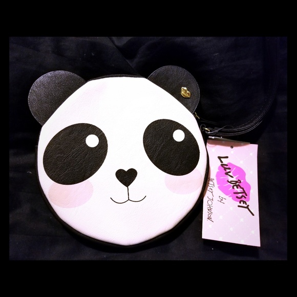 Betsey Johnson Handbags - Betsey Johnson Luv Panda Wristlet NWT Betsey Johnson Handbags - Betsey Johnson Luv Panda Wristlet NWT
